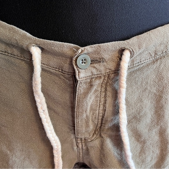 Harlow Sage Green Color Linen Cotton Blend Short Shorts - Size Medium - Picture 8 of 13